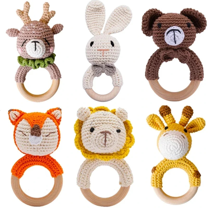 Baby Beißring & Rassel aus Holz – Häkeltiermotiv, BPA-frei Spieldorf